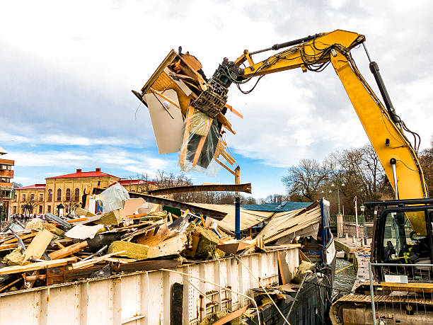 Best Commercial Cleanout Services  in Rosamond, CA